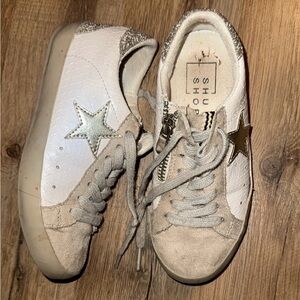 Shu Shop sneakers kids size 11 Kids - fit like 10 Kids